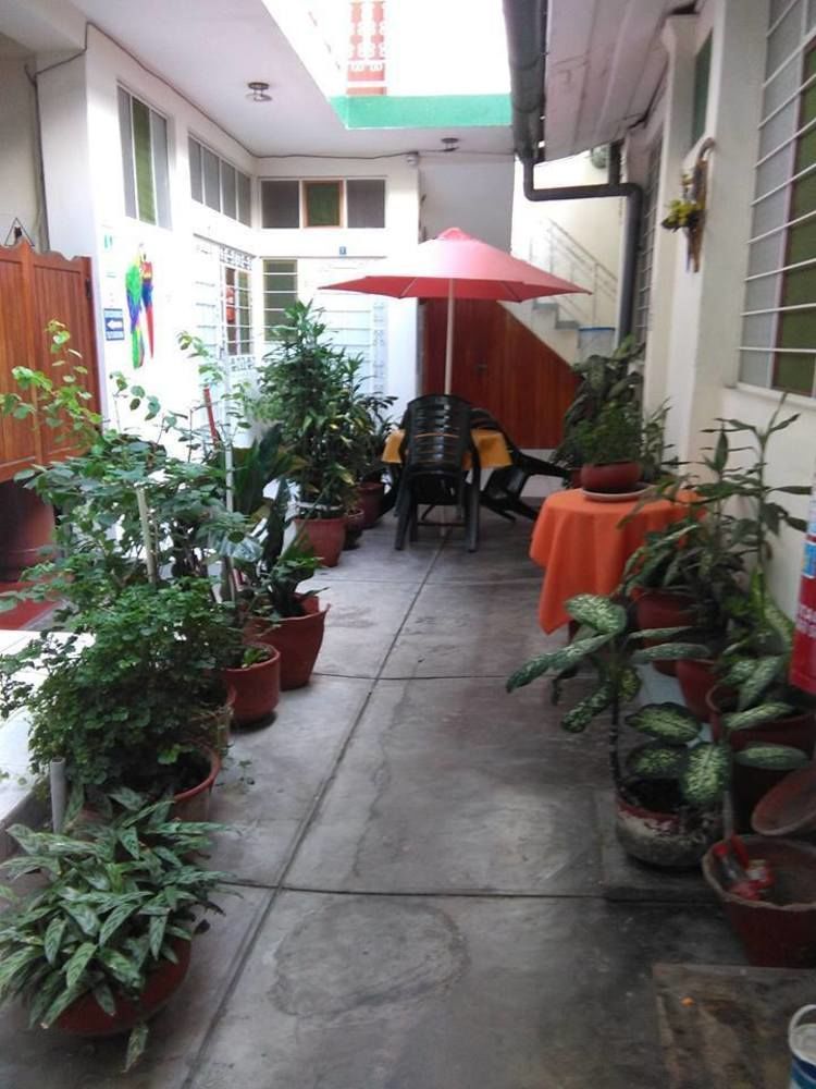 Hostal El Colibri Iquitos Exterior foto