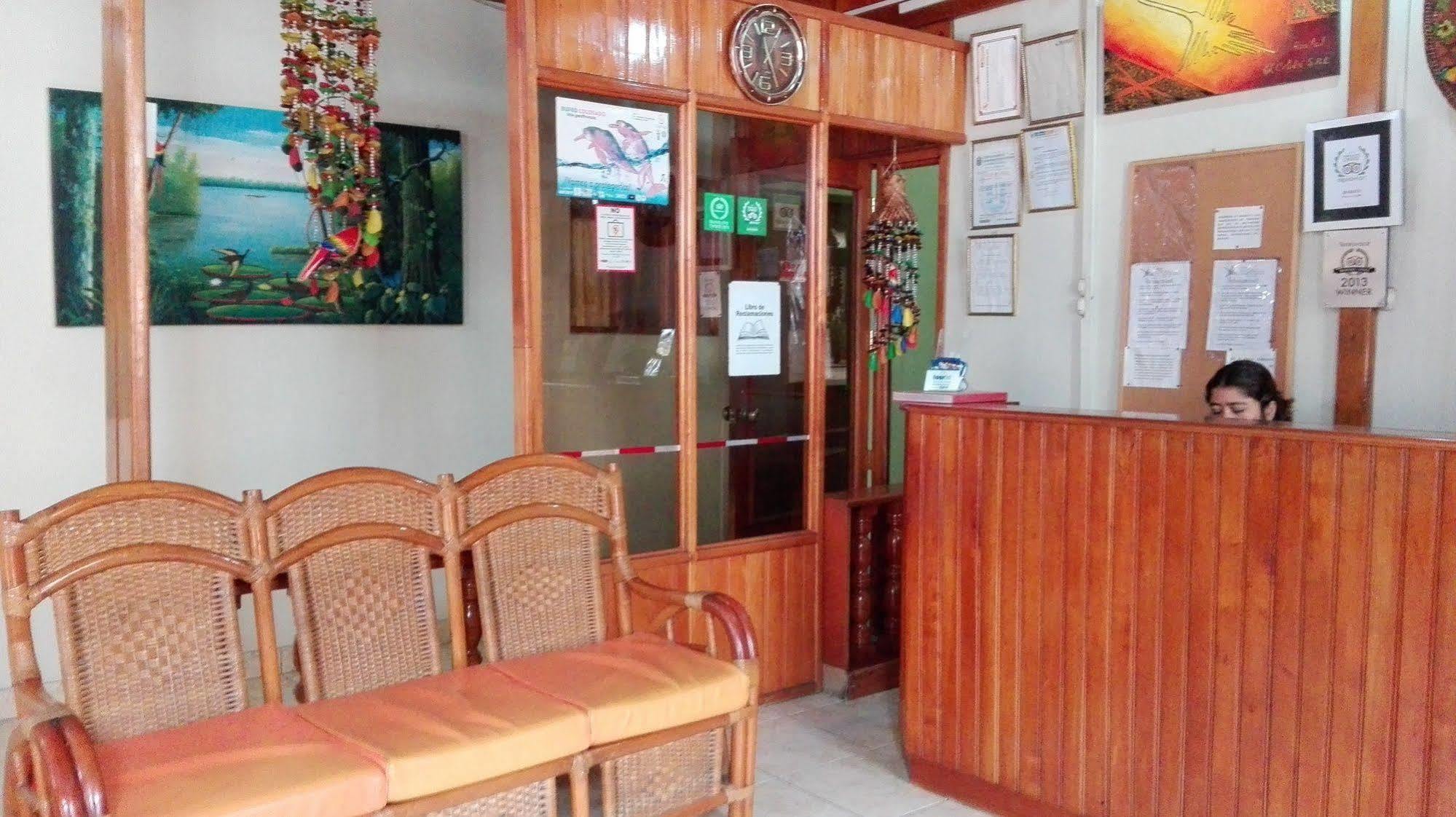 Hostal El Colibri Iquitos Exterior foto